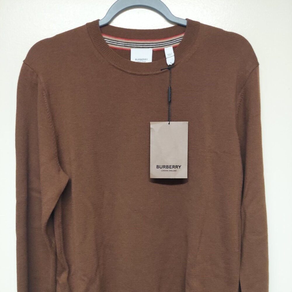 Burberry sweater